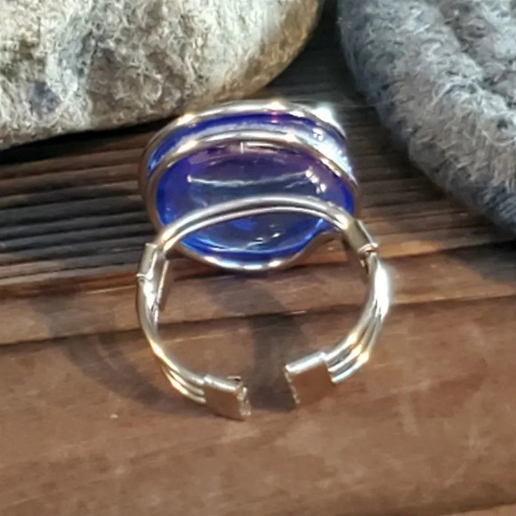 Handcrafted Edgy Cobalt Blue Luster Silver Spiral Luster Glass Bauble Ring - Picture 5 of 9